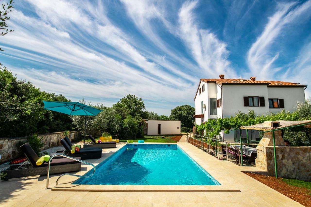 Holiday Home Mara Fondole Kültér fotó